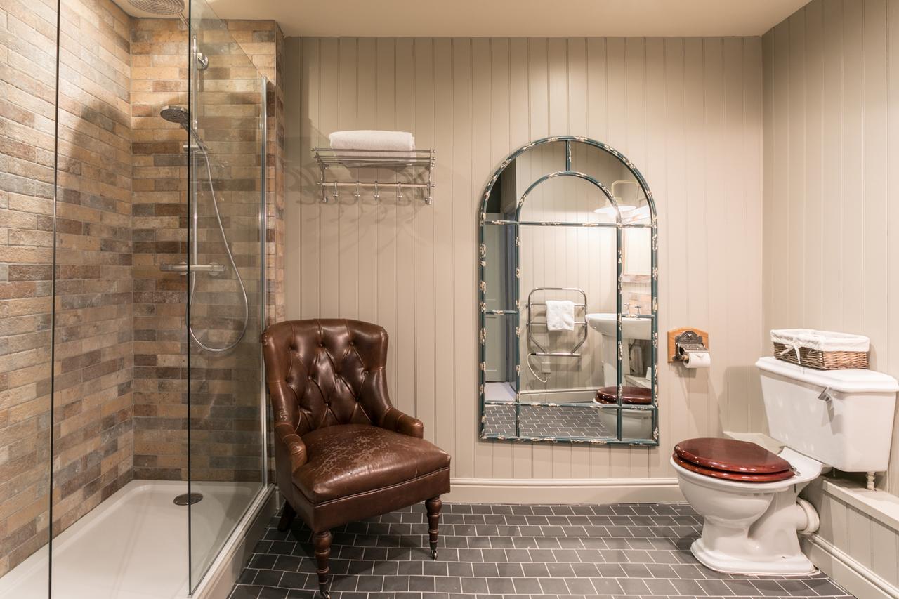 The Angel & Blue Pig Hotel Lymington Luaran gambar